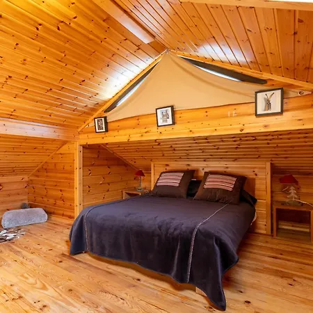 Chalet Des Jonquilles - Magnifique Maison Avec Piscine
